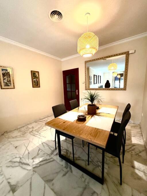 קורדובה Apartamento En Pleno Centro Con Aparcamiento Opcional מראה חיצוני תמונה