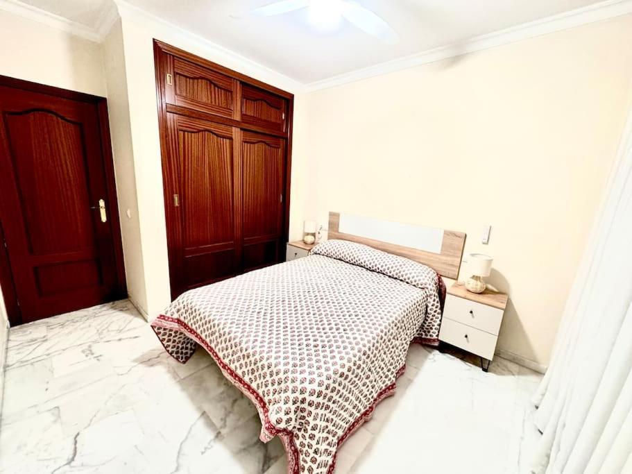 קורדובה Apartamento En Pleno Centro Con Aparcamiento Opcional מראה חיצוני תמונה